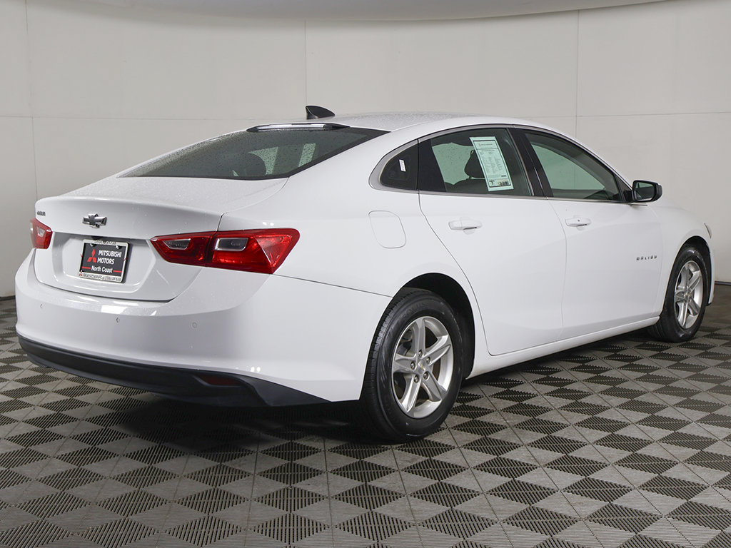 Used 2024 Chevrolet Malibu LS w/ LPO, Floor Liner Package FWD image 8