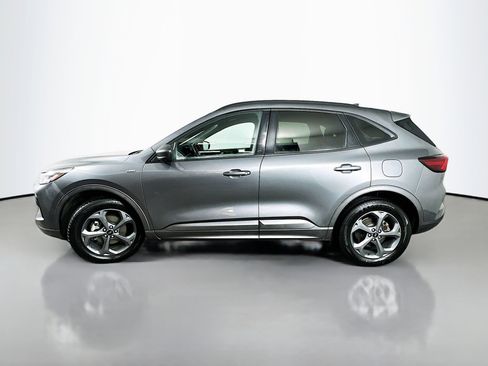 Used 2023 Ford Escape ST-Line image 4
