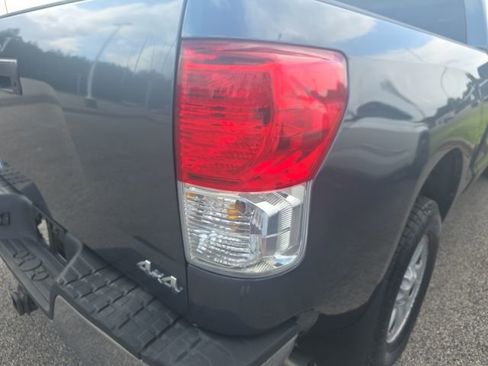 Used 2010 Toyota Tundra 4x4 Double Cab image 7