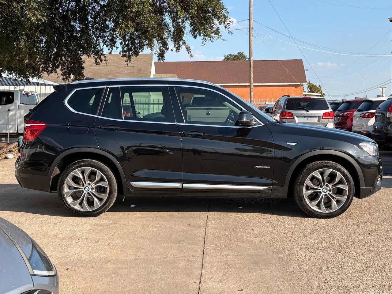 Used 2016 BMW X3 xDrive28i AWD/4WD image 2