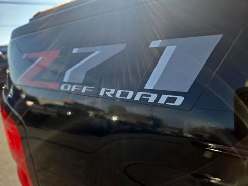 Used 2018 Chevrolet Silverado 1500 LT w/ LPO, Black Pack image 61