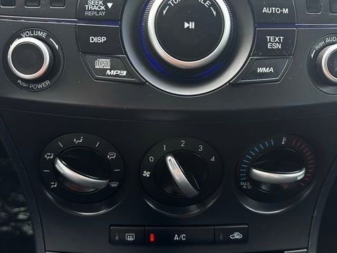 Used 2012 MAZDA MAZDA3 i Touring image 22