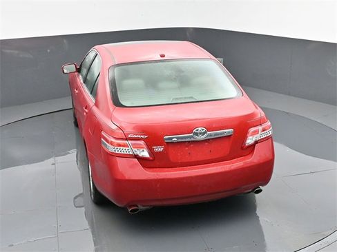 Used 2010 Toyota Camry XLE image 27