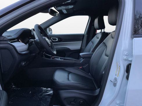 New 2026 Jeep Compass Limited AWD/4WD image 9