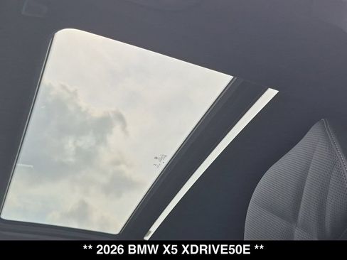 Used 2026 BMW X5 xDrive50e AWD/4WD image 4