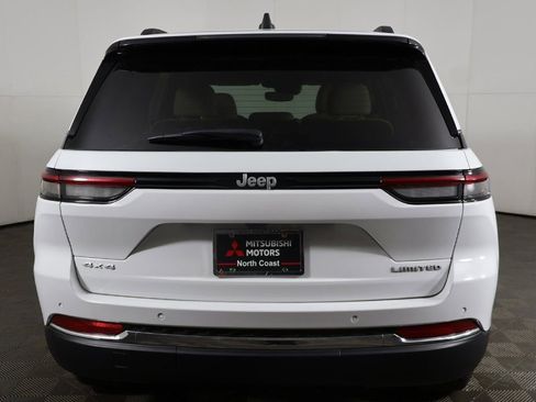 Used 2024 Jeep Grand Cherokee Limited AWD/4WD image 13