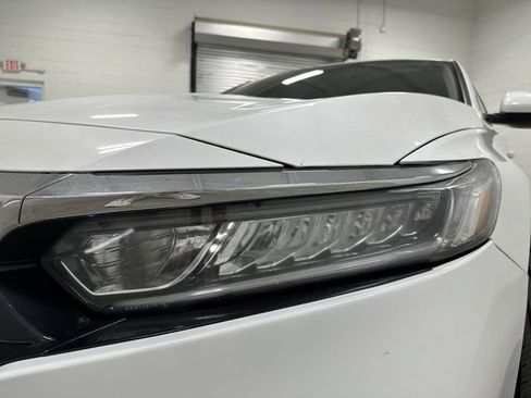 Used 2019 Honda Accord LX image 11