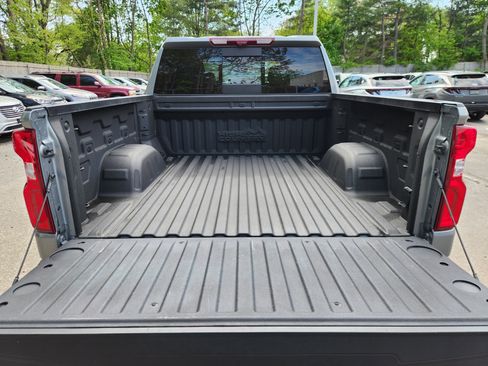 Used 2024 Chevrolet Silverado 1500 High Country w/ Technology Package AWD/4WD image 17