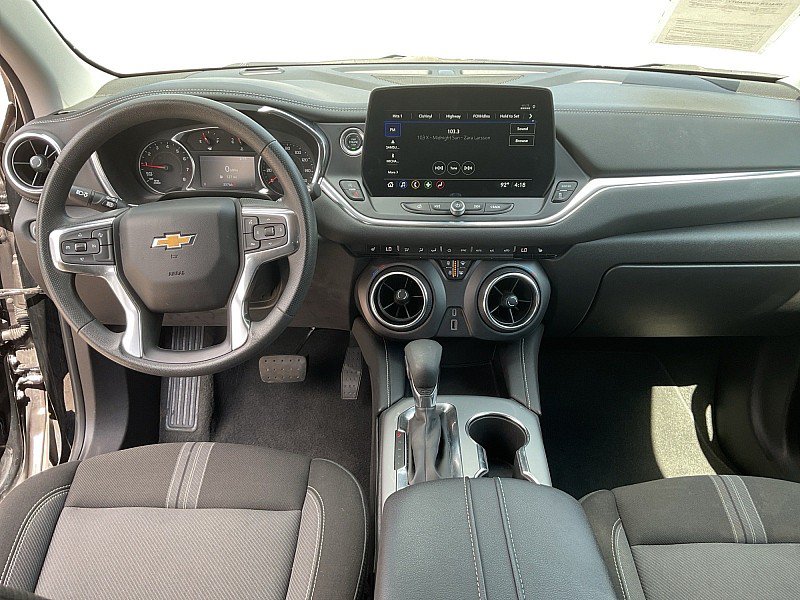 Used 2025 Chevrolet Blazer LT FWD image 13