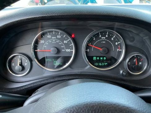 Used 2015 Jeep Wrangler Unlimited Sport w/ Quick Order Package 24S AWD/4WD image 16