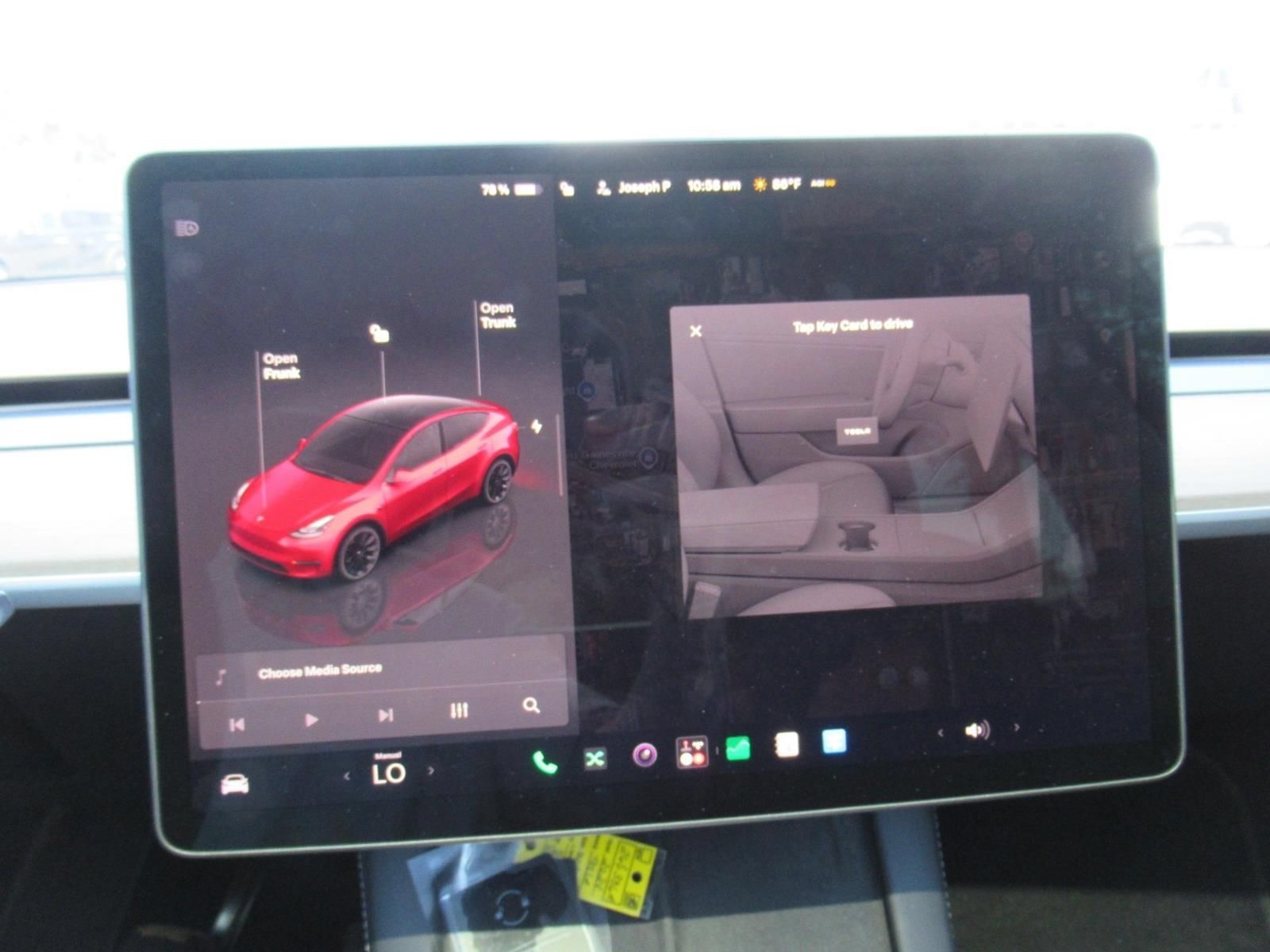 Used 2024 Tesla Model Y Long Range AWD/4WD image 25