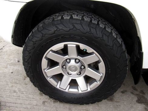 Used 2015 Toyota 4Runner Trail Premium image 35