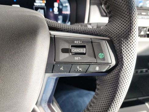 Used 2023 Mitsubishi Outlander SE image 31