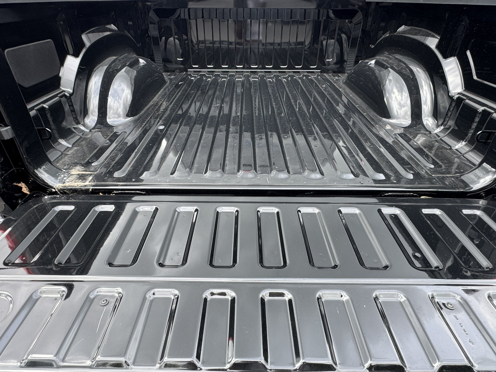 New 2026 RAM 1500 Express AWD/4WD image 19
