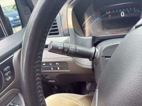 Used 2018 Honda Odyssey Elite image 17