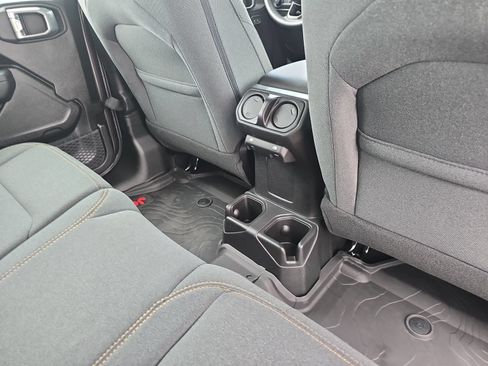 Used 2026 Jeep Wrangler Unlimited Sport AWD/4WD image 12
