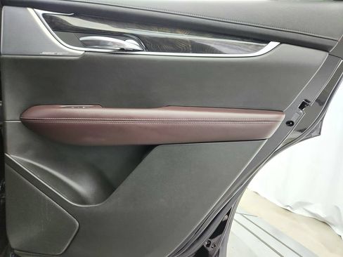 Used 2021 Cadillac XT6 Premium Luxury FWD image 35