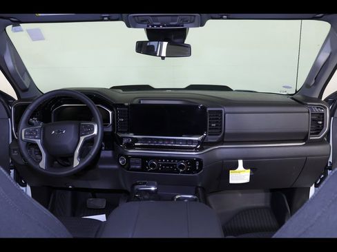 Used 2025 Chevrolet Silverado 1500 LT Trail Boss w/ Dark Appearance Package image 32