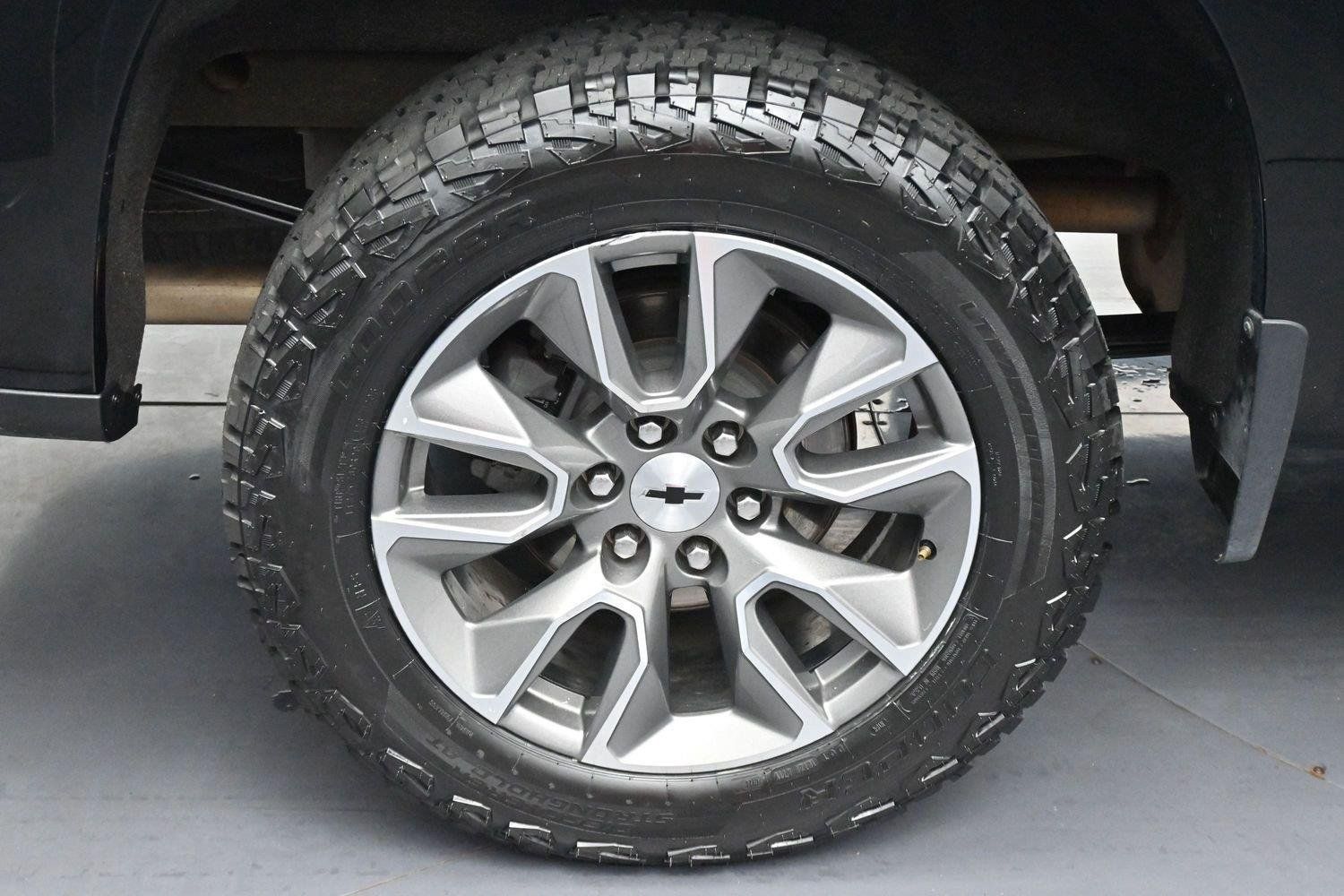 Used 2022 Chevrolet Silverado 1500 RST AWD/4WD image 34