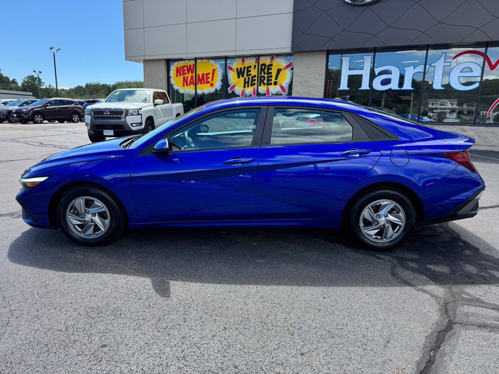 Used 2024 Hyundai Elantra SE FWD image 8