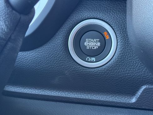 New 2026 RAM 2500 Laramie AWD/4WD image 21
