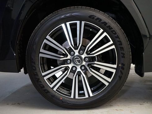 Used 2026 Lexus LX 600 4WD w/ Luxury Package image 39