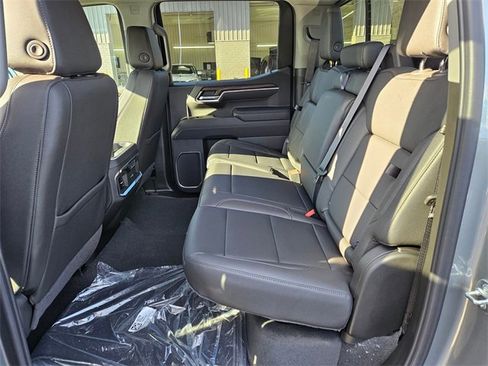 New 2026 GMC Sierra 1500 SLT w/ SLT Premium Package image 12