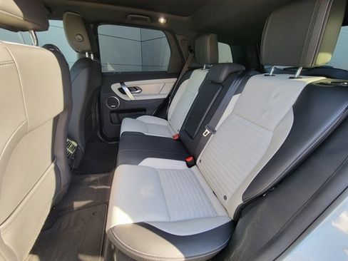 Used 2025 Land Rover Discovery Sport Dynamic SE image 18