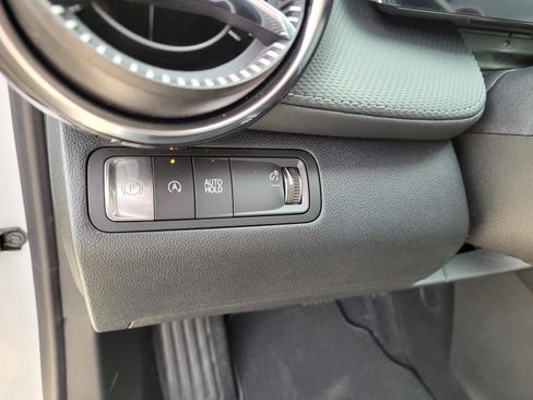 New 2026 Chevrolet Equinox LT w/ Convenience Package II FWD image 18