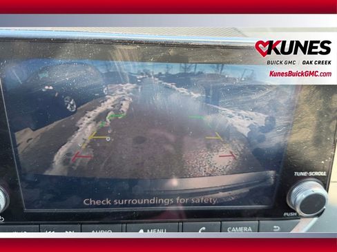 Used 2025 Nissan Altima 2.5 SV image 23