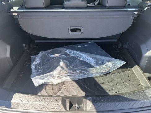 Used 2025 Subaru Crosstrek 2.5i Limited AWD/4WD image 8