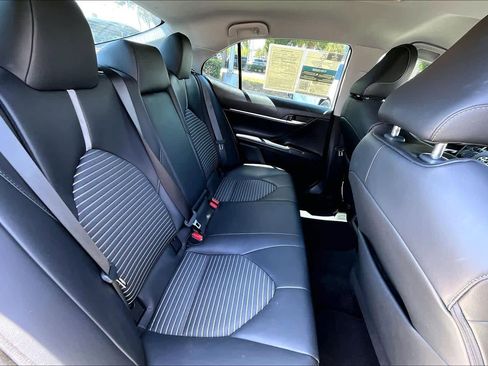 Used 2023 Toyota Camry SE FWD image 20