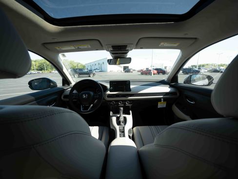 New 2026 Honda HR-V EX-L image 19