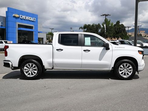 Used 2022 Chevrolet Silverado 1500 Custom RWD image 3