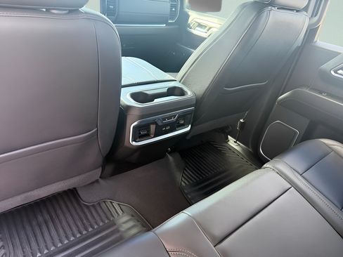 Used 2023 Chevrolet Silverado 1500 LTZ w/ LTZ Convenience Package II AWD/4WD image 10