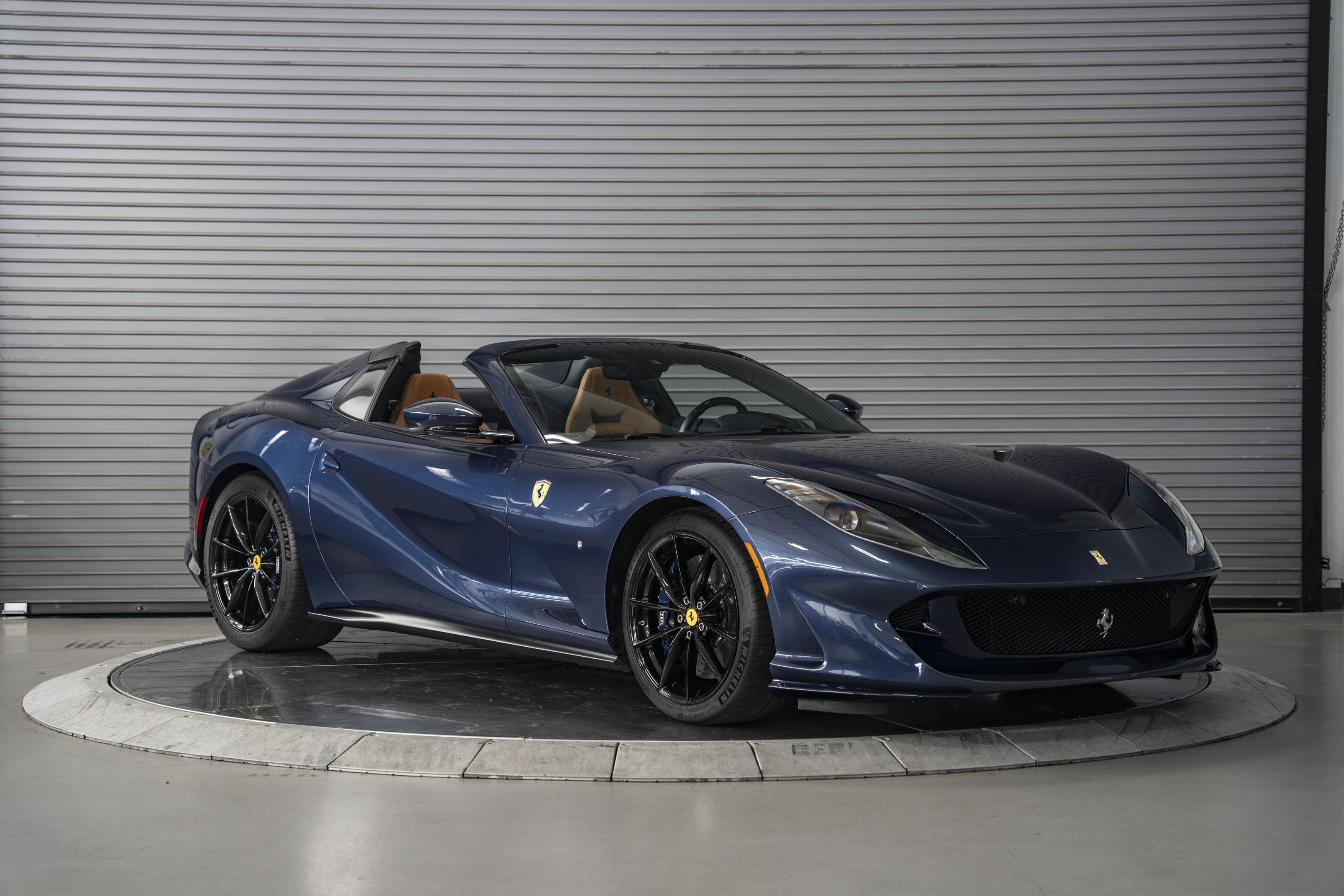 Used 2021 Ferrari 812 GTS RWD image 7