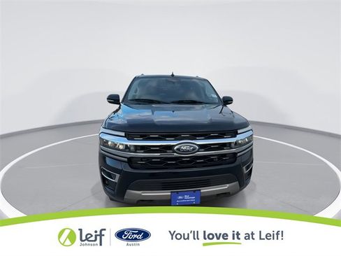 Used 2022 Ford Expedition Limited image 3