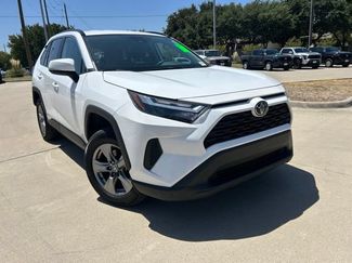 Used 2025 Toyota RAV4 XLE AWD/4WD video 1