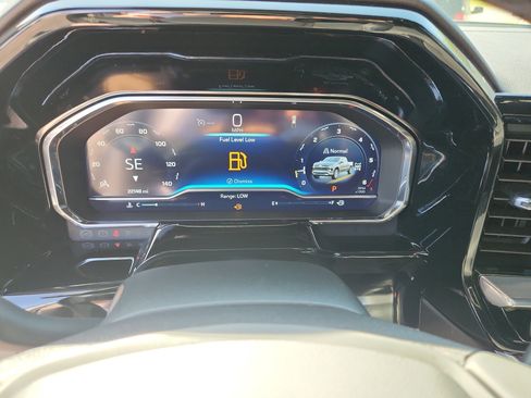 Used 2023 Chevrolet Silverado 1500 LTZ image 29