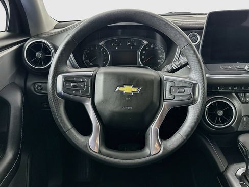 Used 2025 Chevrolet Blazer LT FWD image 18