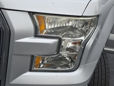 Used 2016 Ford F150 XLT image 28