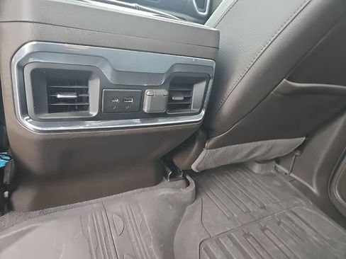 Used 2022 GMC Sierra 3500 Denali w/ Denali Ultimate Package image 27