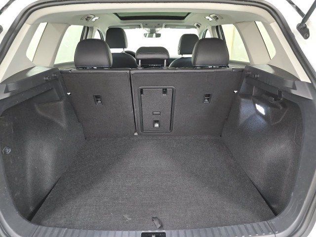 Used 2024 Volkswagen Taos SE AWD/4WD image 13