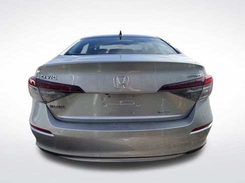 Used 2025 Honda Civic Sport image 5