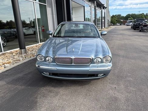 Used 2006 Jaguar XJ8 RWD image 3
