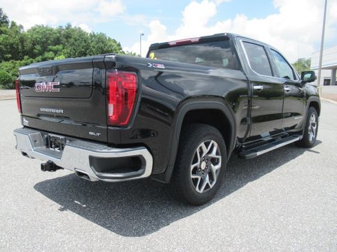 Used 2024 GMC Sierra 1500 SLT AWD/4WD image 7