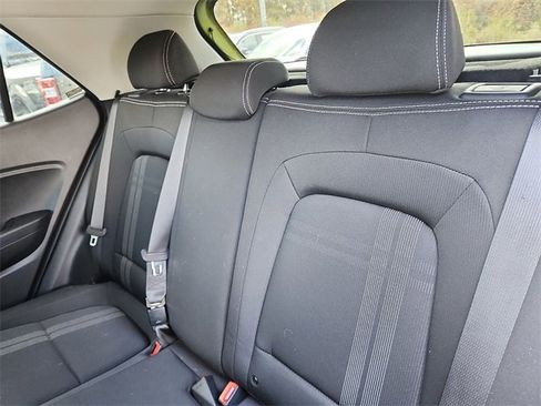 Certified 2024 Hyundai Venue SEL image 25