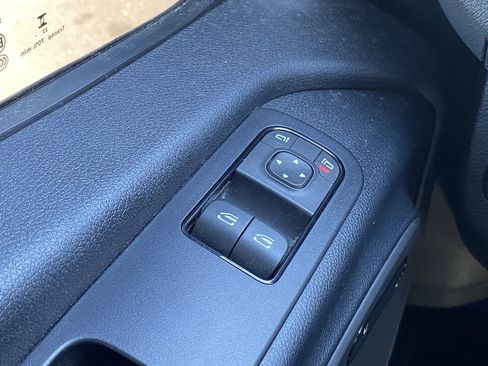 Used 2024 Mercedes-Benz Sprinter 2500 w/ Acoustic Package image 9