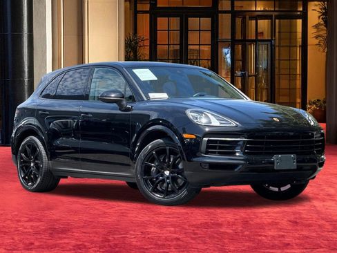 Used 2022 Porsche Cayenne AWD/4WD image 7
