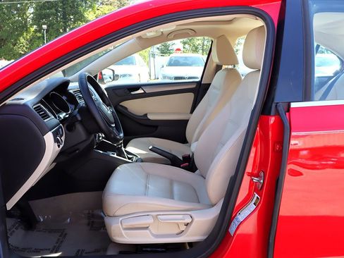 Used 2015 Volkswagen Jetta TDI SE FWD image 15